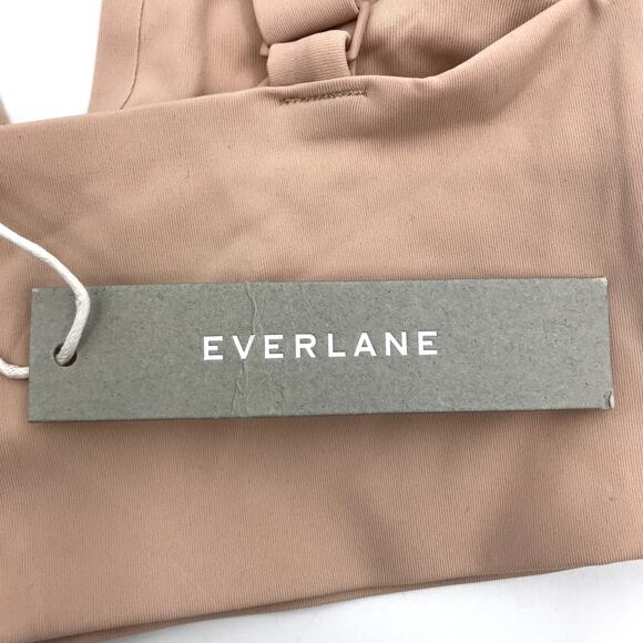 Everlane The ReNew Bra XXS V-Neck Stretch Wirefree Unpadded Light Tan NWT - Picture 3 of 5